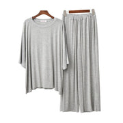 Pajamas Short Sleeve Top and Calf-Length Pants