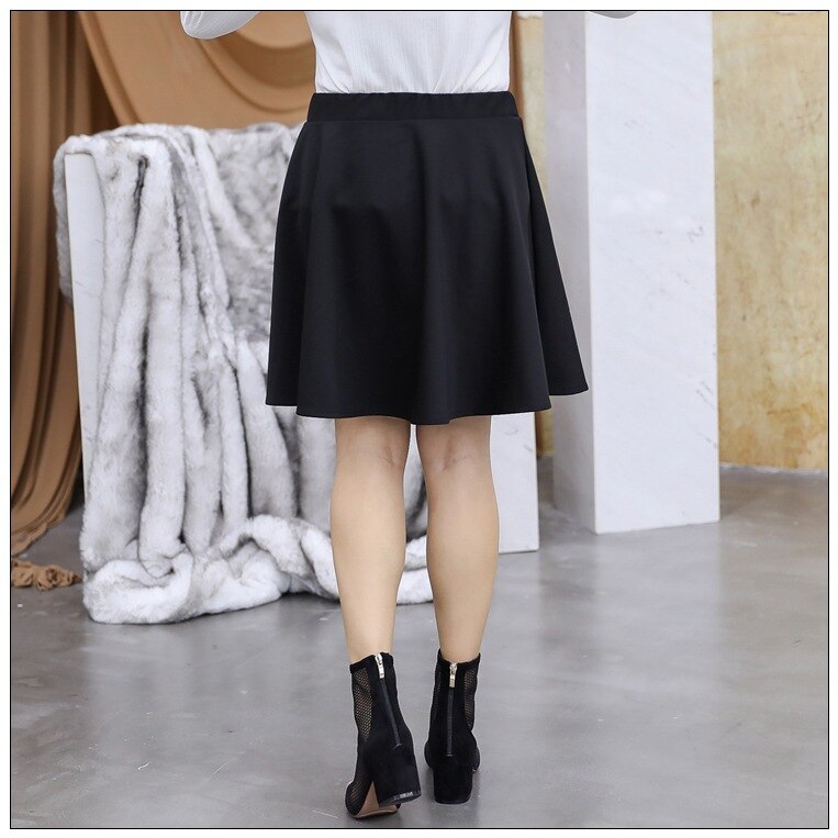 Pleated Short  Black Skirt