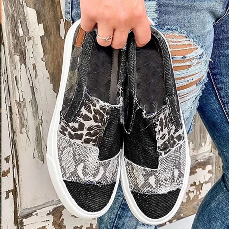 Casual Leproid Print Flat Sneakers