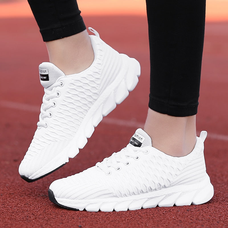 Lightweight Lace-up Air Mesh Shoes