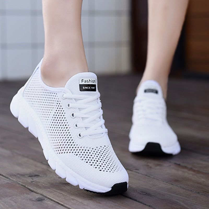 Lightweight Lace-up Air Mesh Shoes