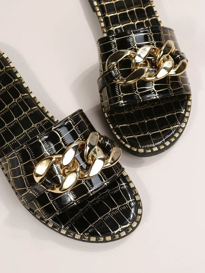 Chain Lock Flat Sandals